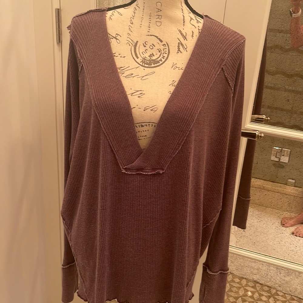 2/$18 !! Free People M Oversized Boxy gray-purple Long Slve Super Soft EUC BOHO!